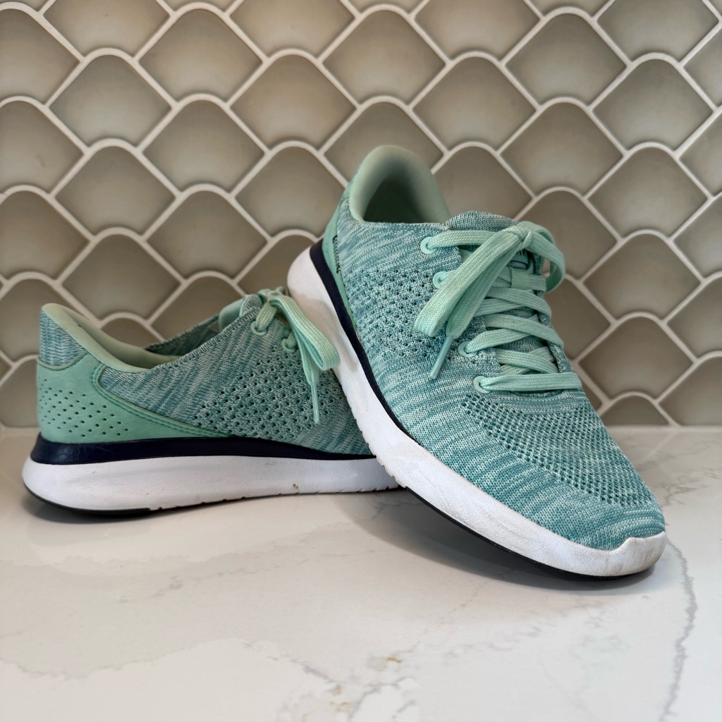 Kizik Lima Spearmint Knit Slip On Unisex Sneaker- 6